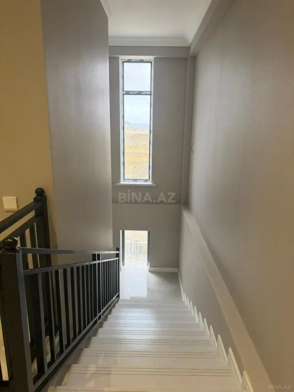 Satılır 3 otaqlı həyət evi 180 m²