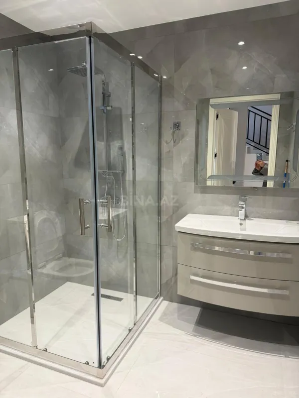 Satılır 3 otaqlı həyət evi 180 m²