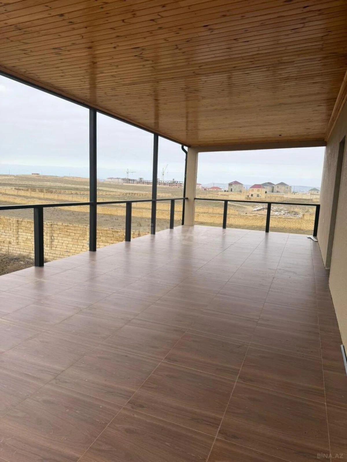 Satılır 3 otaqlı həyət evi 180 m²