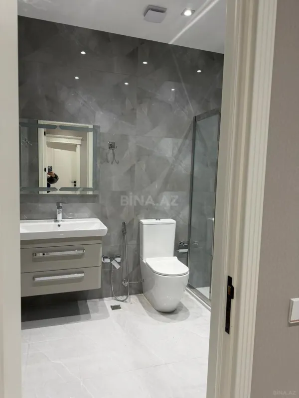 Satılır 3 otaqlı həyət evi 180 m²