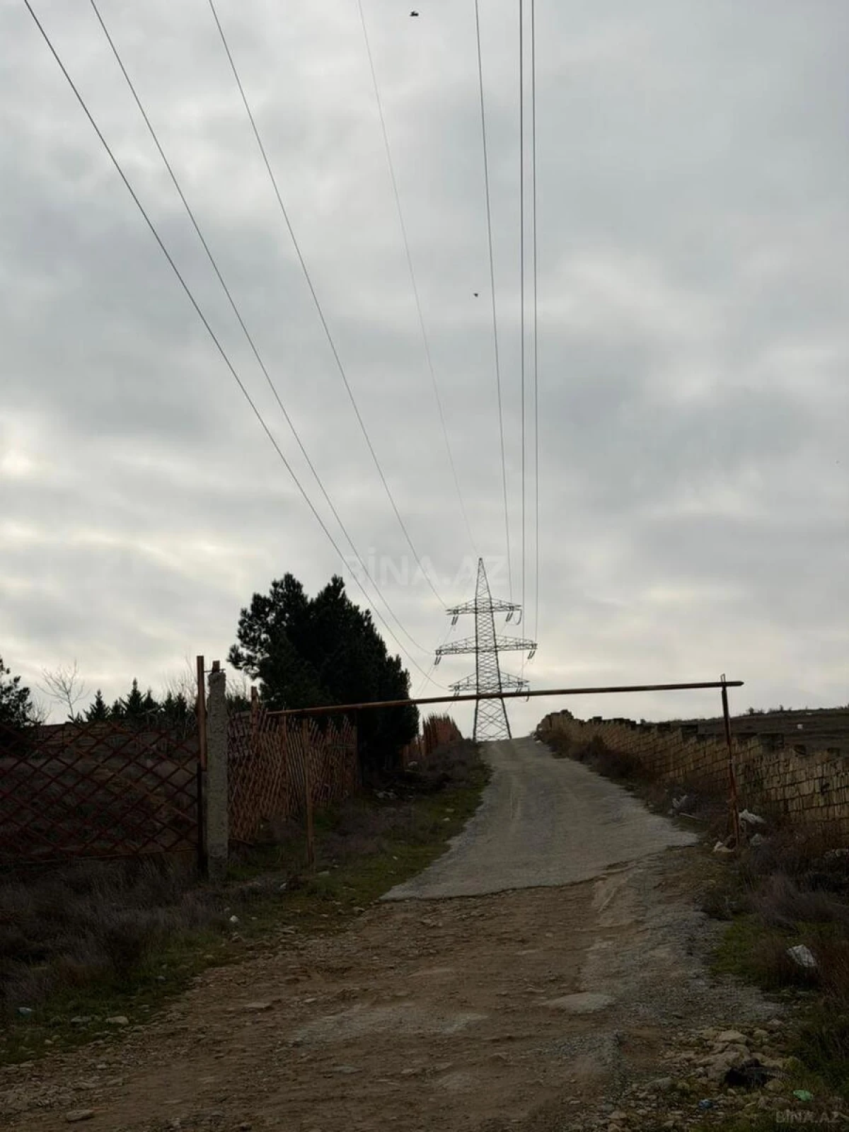 Satılır 3 otaqlı həyət evi 180 m²