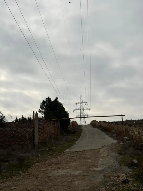 Satılır 3 otaqlı həyət evi 180 m²