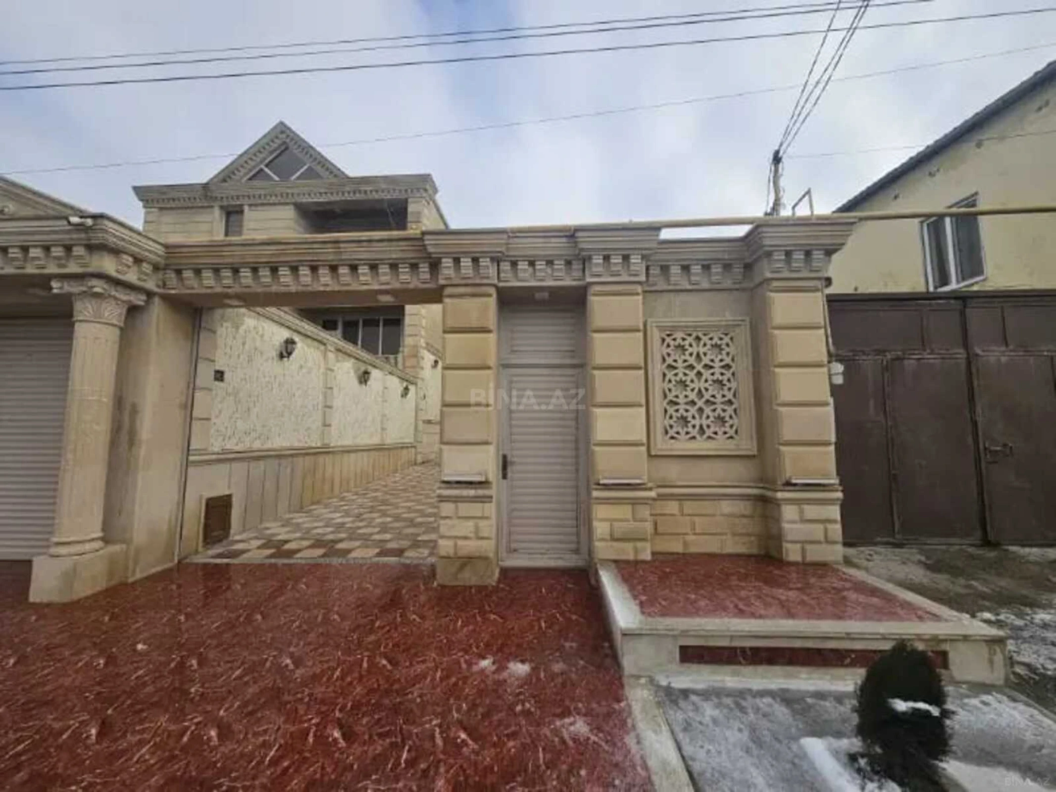 Satılır 4 otaqlı həyət evi 100 m²