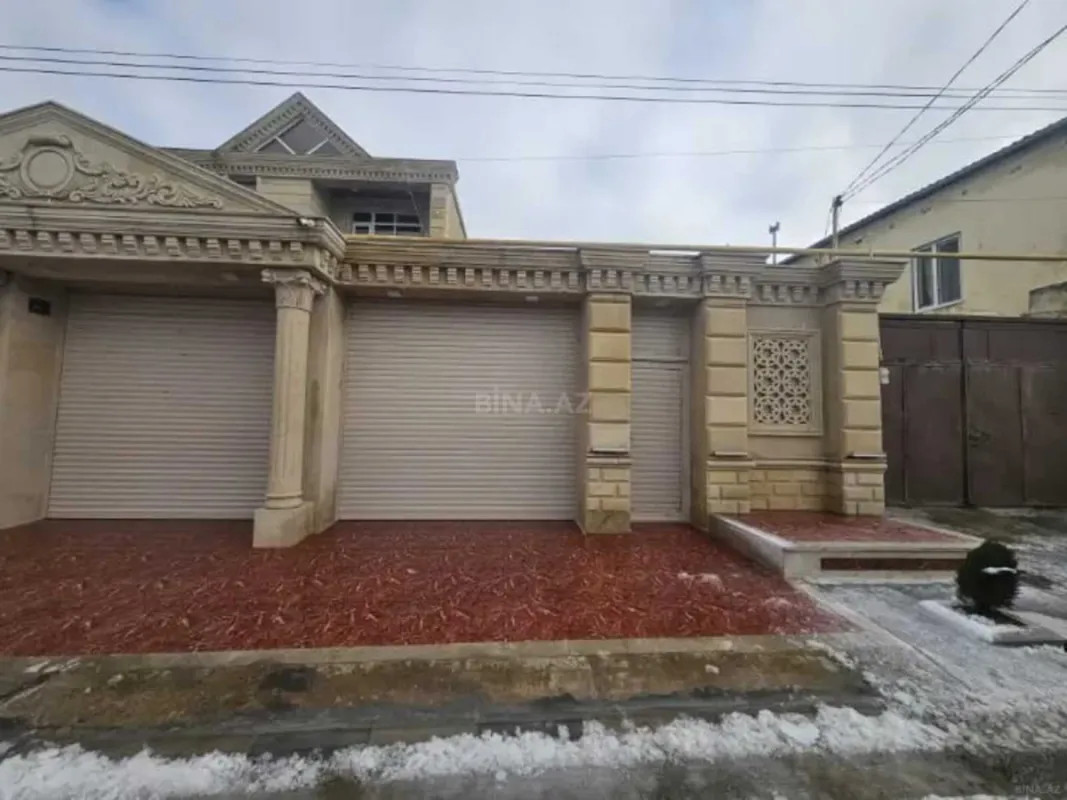 Satılır 4 otaqlı həyət evi 100 m²