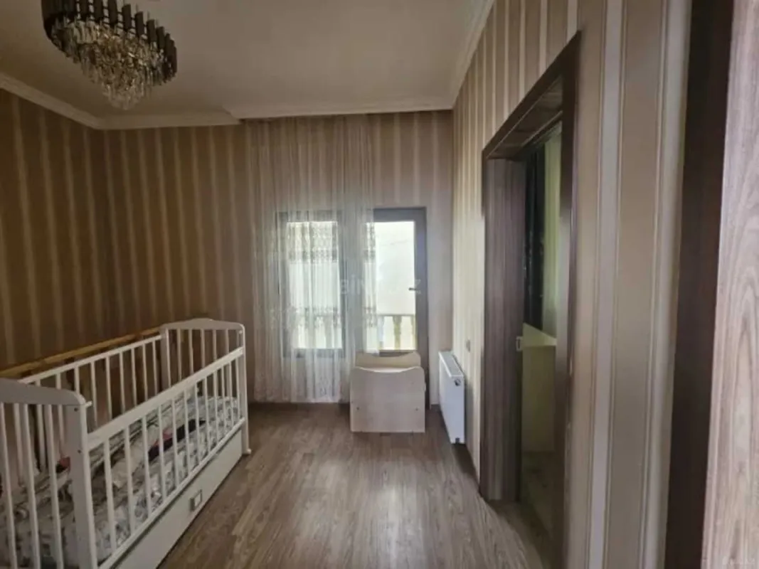 Satılır 4 otaqlı həyət evi 100 m²