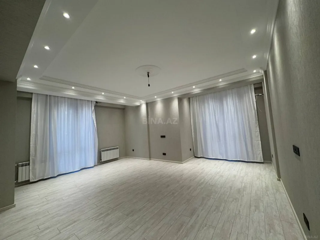 Kirayə verilir 3 otaqlı mənzil 144 m²