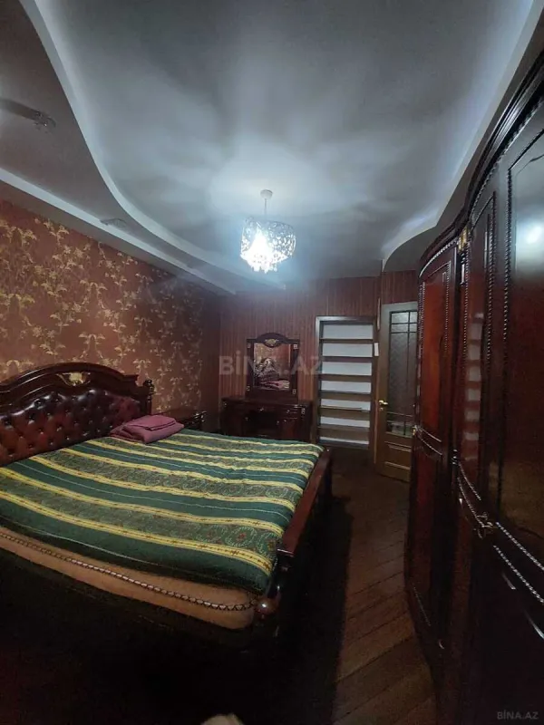 Kirayə verilir 4 otaqlı mənzil 120 m²