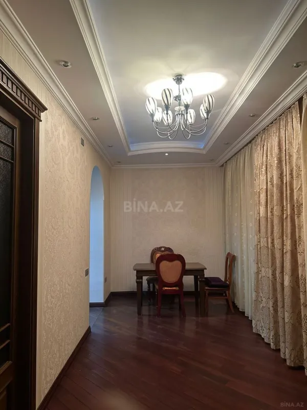 Kirayə verilir 4 otaqlı mənzil 120 m²