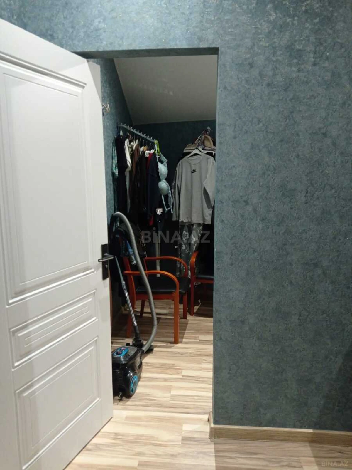 Satılır 8 otaqlı həyət evi 120 m²