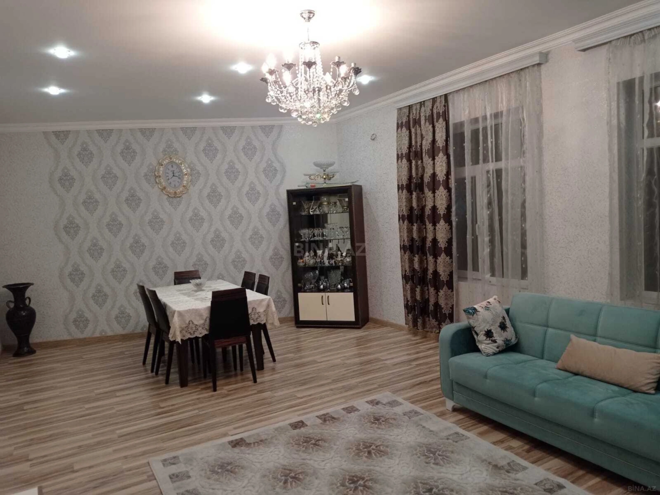 Satılır 8 otaqlı həyət evi 120 m²