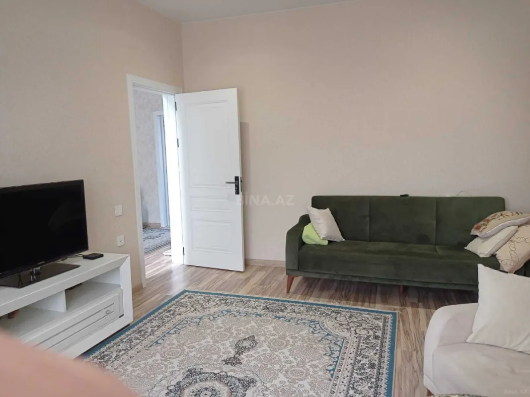 Satılır 8 otaqlı həyət evi 120 m²