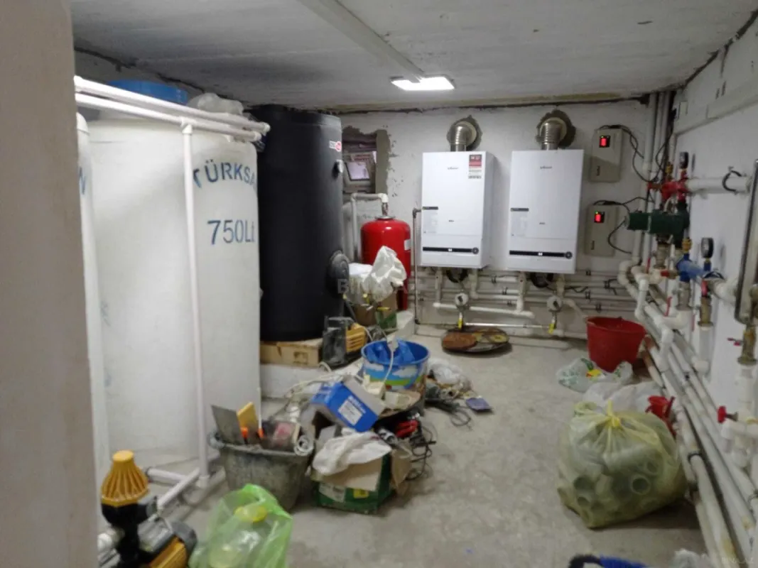 Satılır 8 otaqlı həyət evi 120 m²