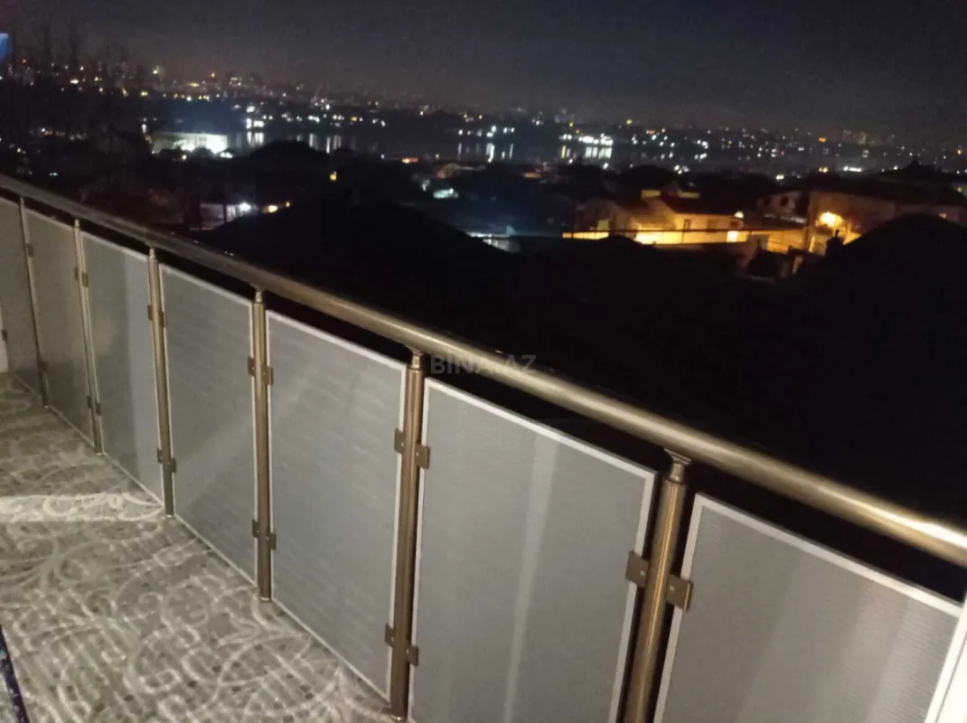 Satılır 8 otaqlı həyət evi 120 m²