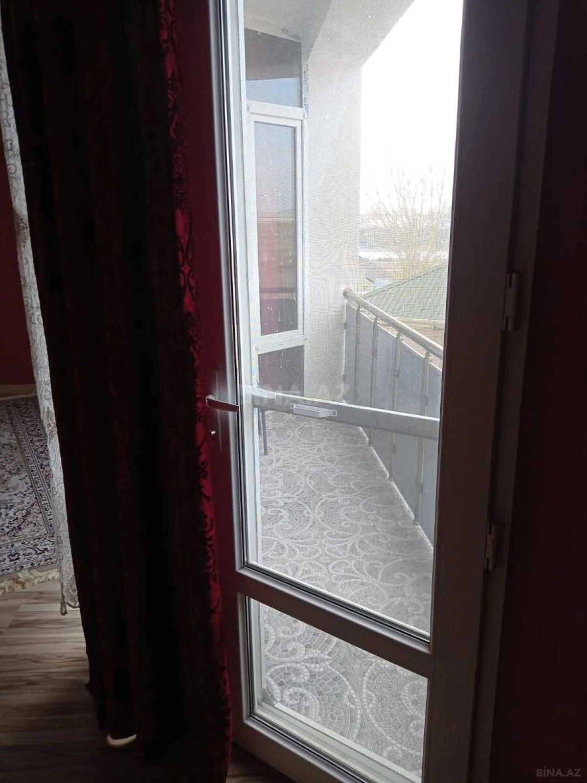 Satılır 8 otaqlı həyət evi 120 m²