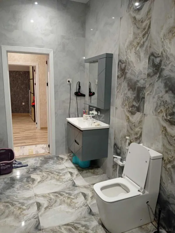 Satılır 8 otaqlı həyət evi 120 m²