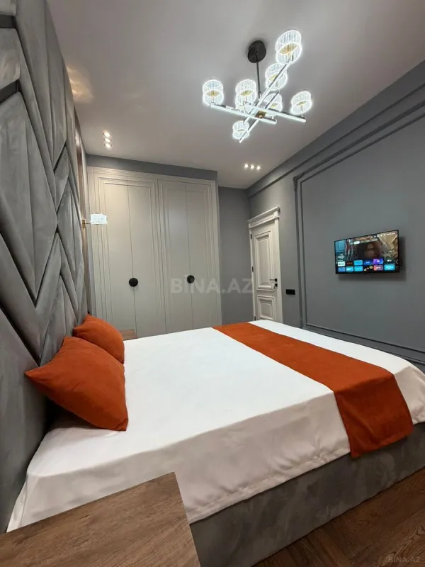 Satılır 2 otaqlı mənzil 86 m²