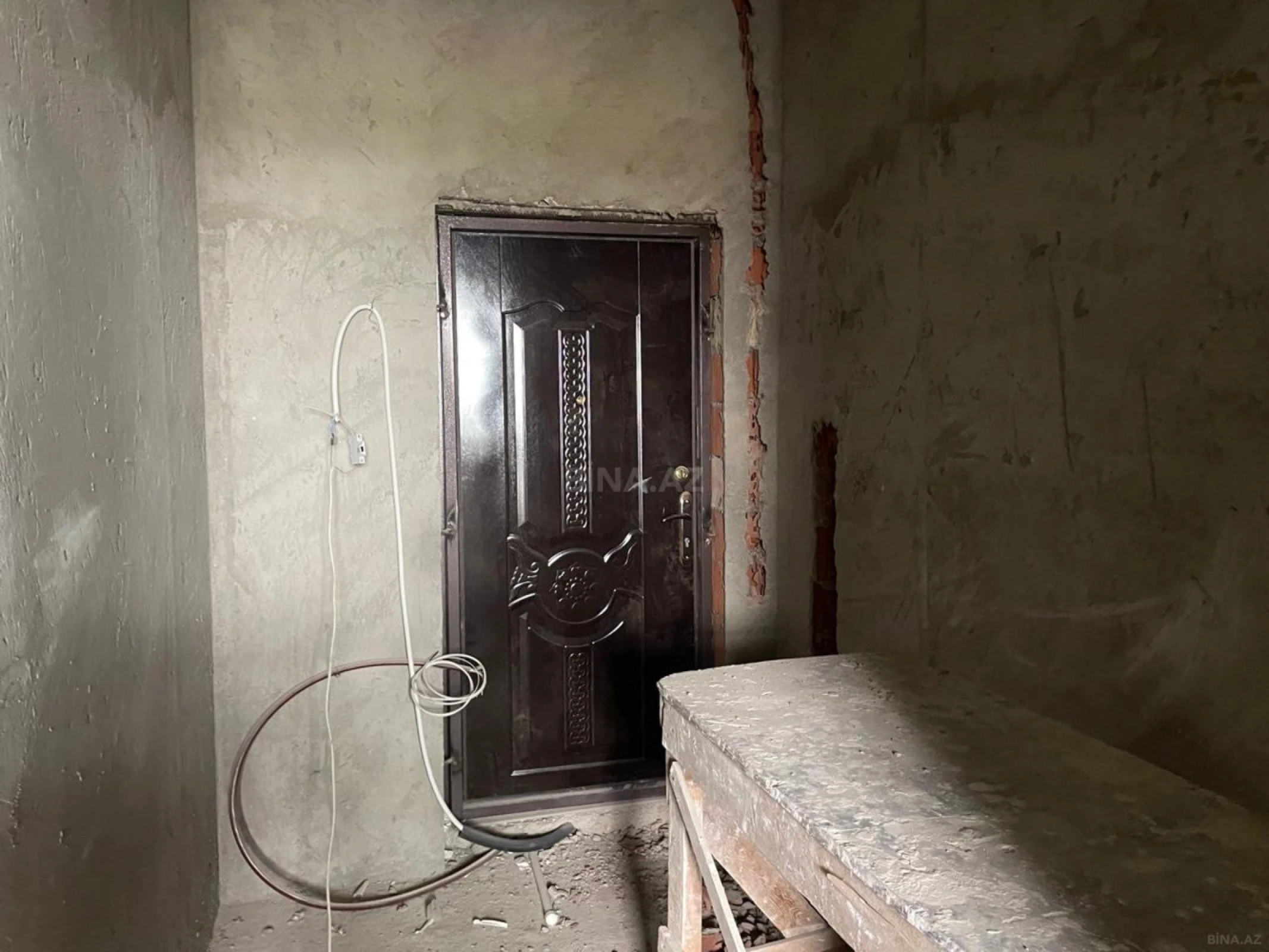 Satılır 2 otaqlı mənzil 68 m²