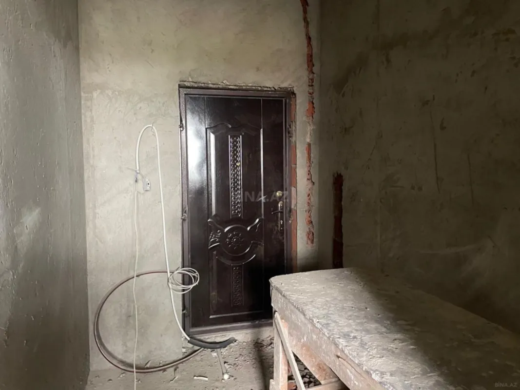 Satılır 2 otaqlı mənzil 68 m²