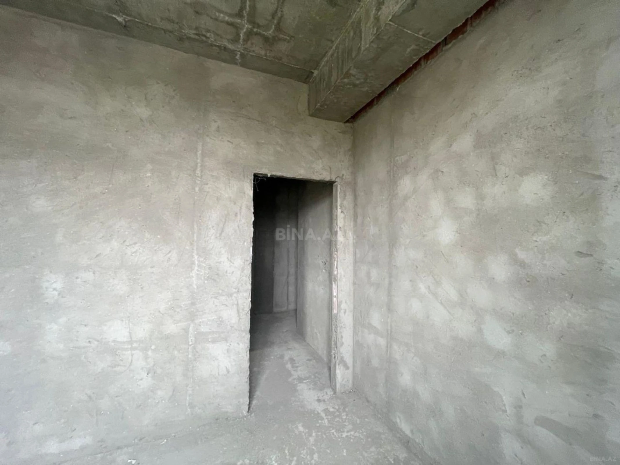 Satılır 2 otaqlı mənzil 68 m²