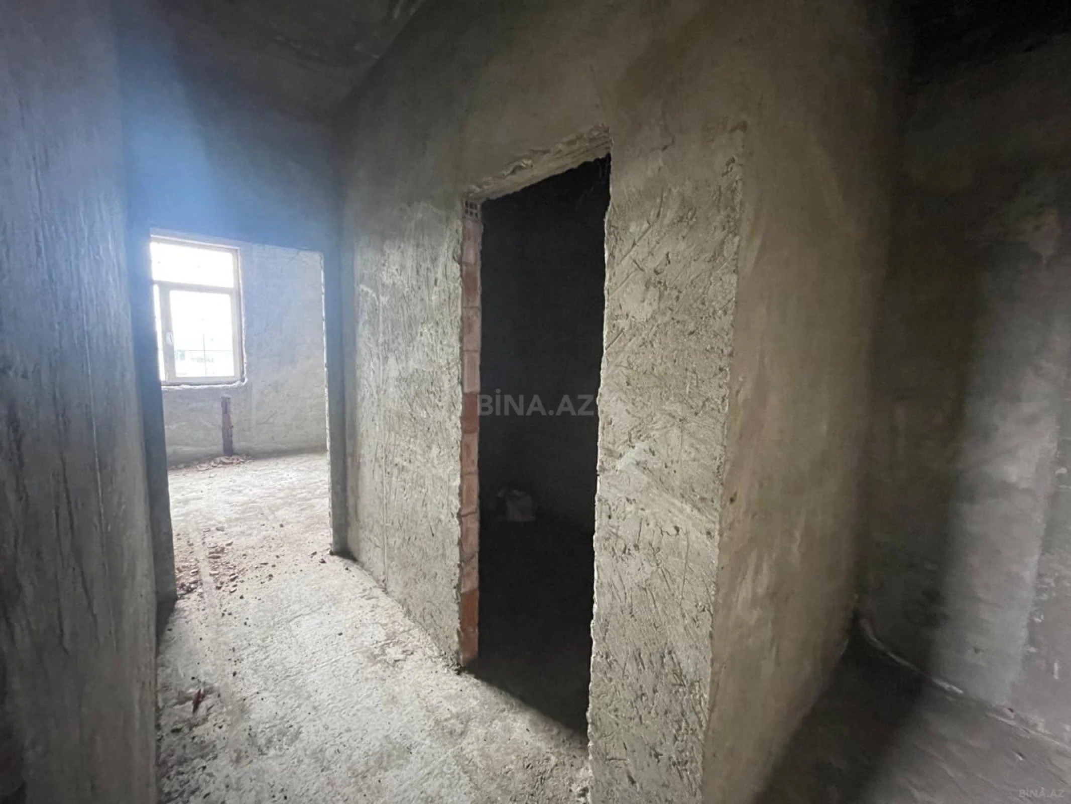 Satılır 2 otaqlı mənzil 68 m²