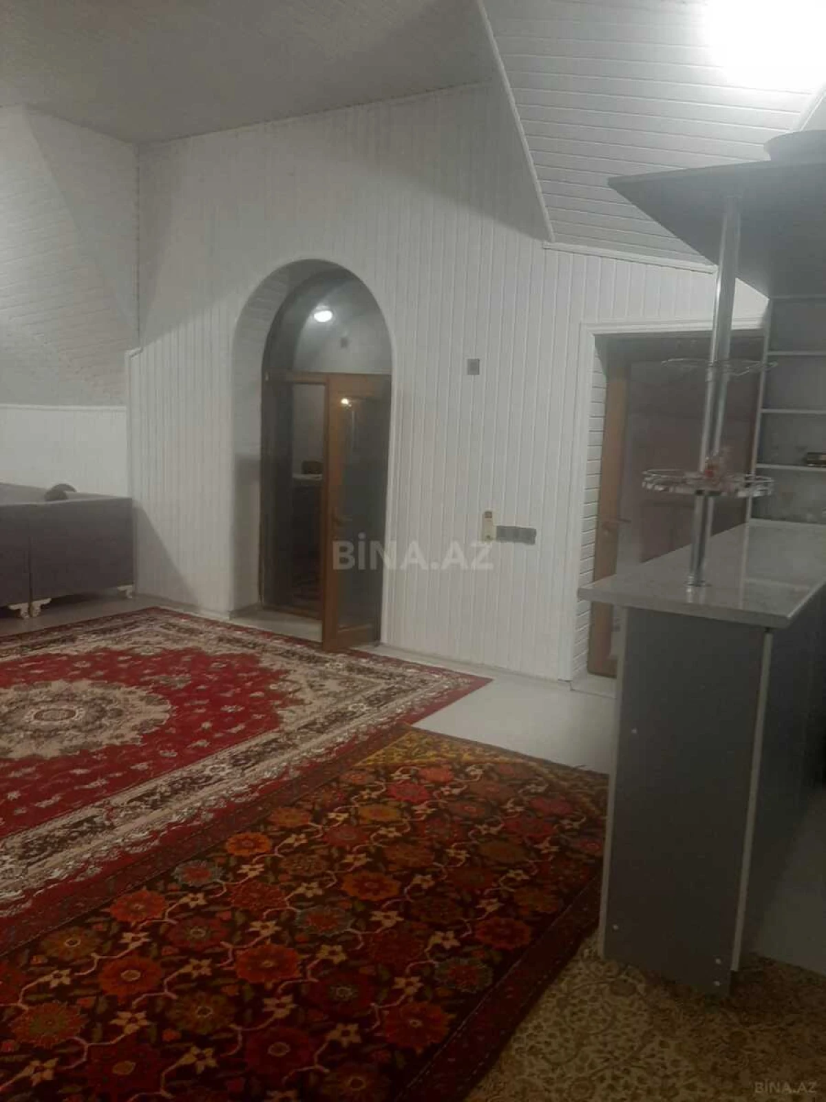 Kirayə verilir 8 otaqlı həyət evi 500 m²