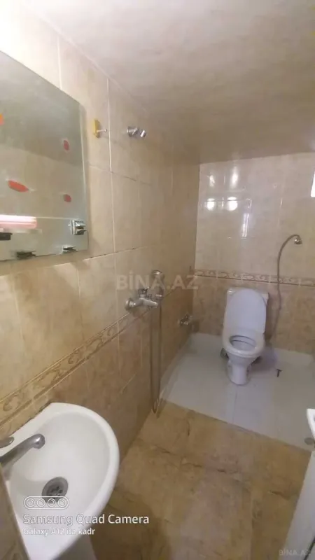 Kirayə verilir 8 otaqlı həyət evi 500 m²