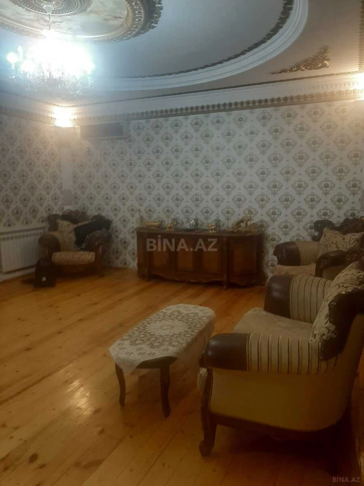 Kirayə verilir 8 otaqlı həyət evi 500 m²