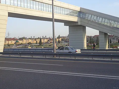 Kirayə verilir 8 otaqlı həyət evi 500 m²