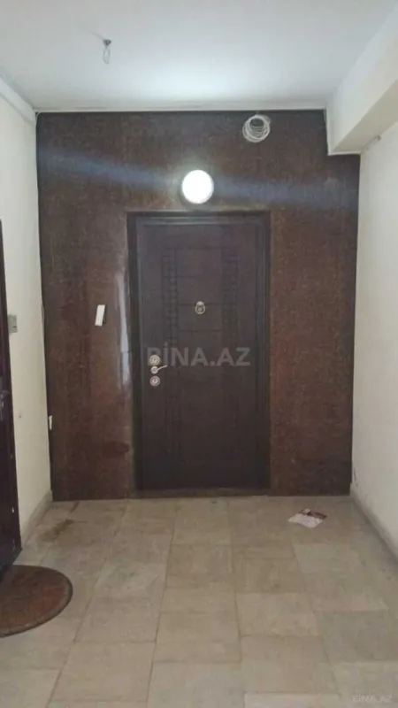 Satılır 4 otaqlı mənzil 170 m²