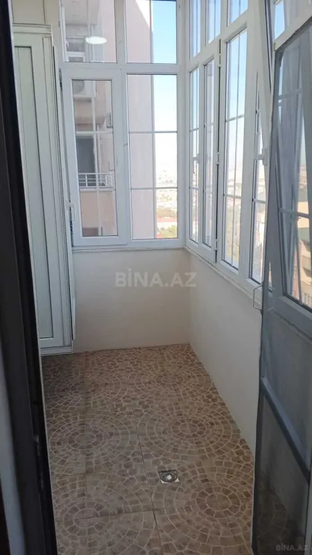Satılır 4 otaqlı mənzil 170 m²