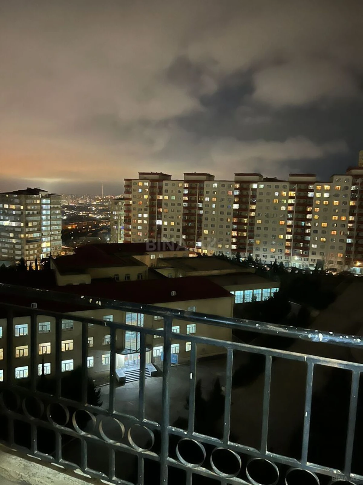 Satılır 3 otaqlı mənzil 110 m²