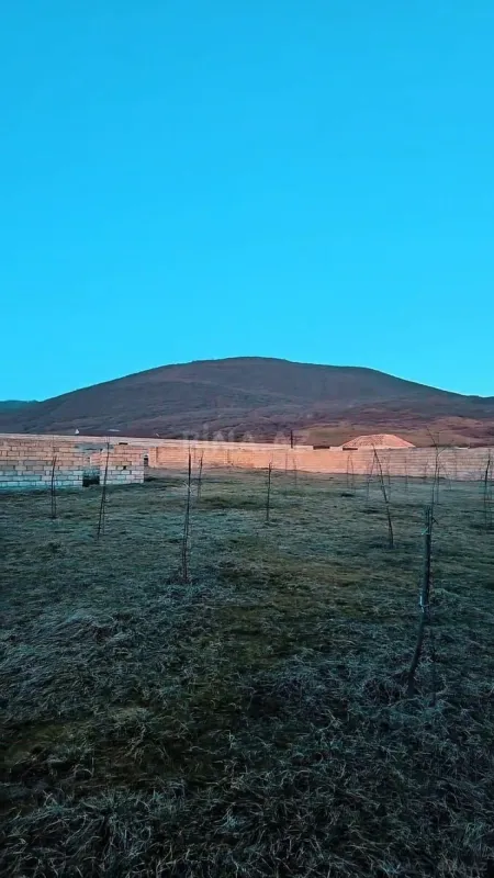 Satılır torpaq sahəsi 12 m²