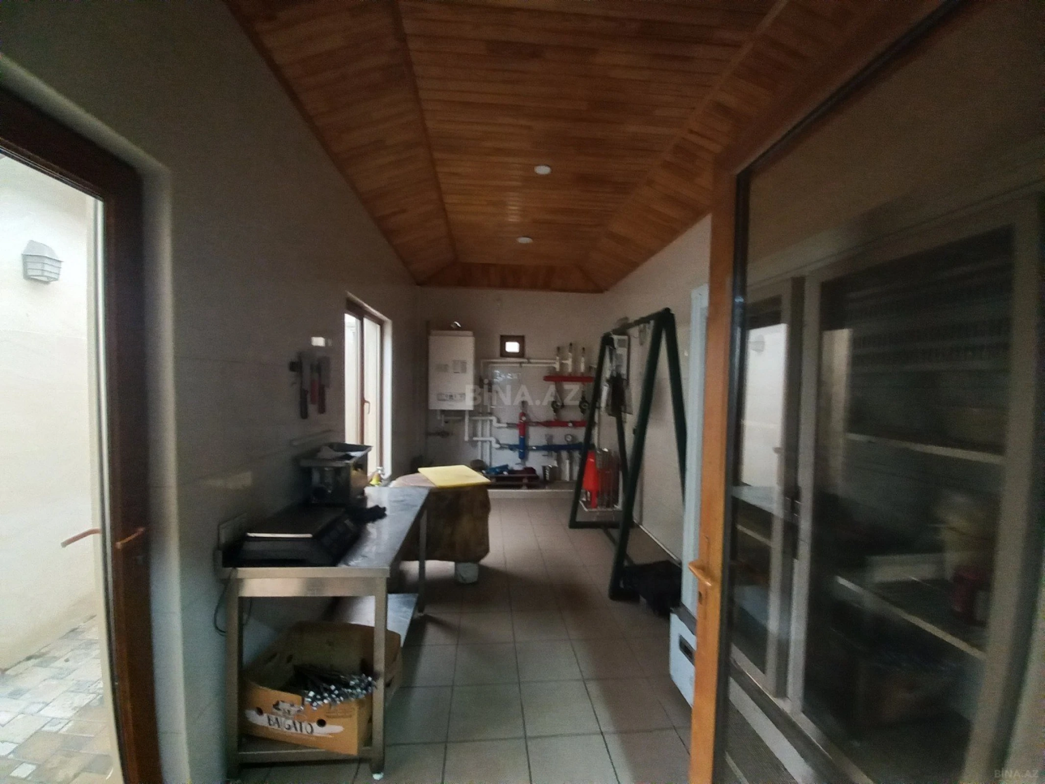 Kirayə verilir obyekt 1000 m²