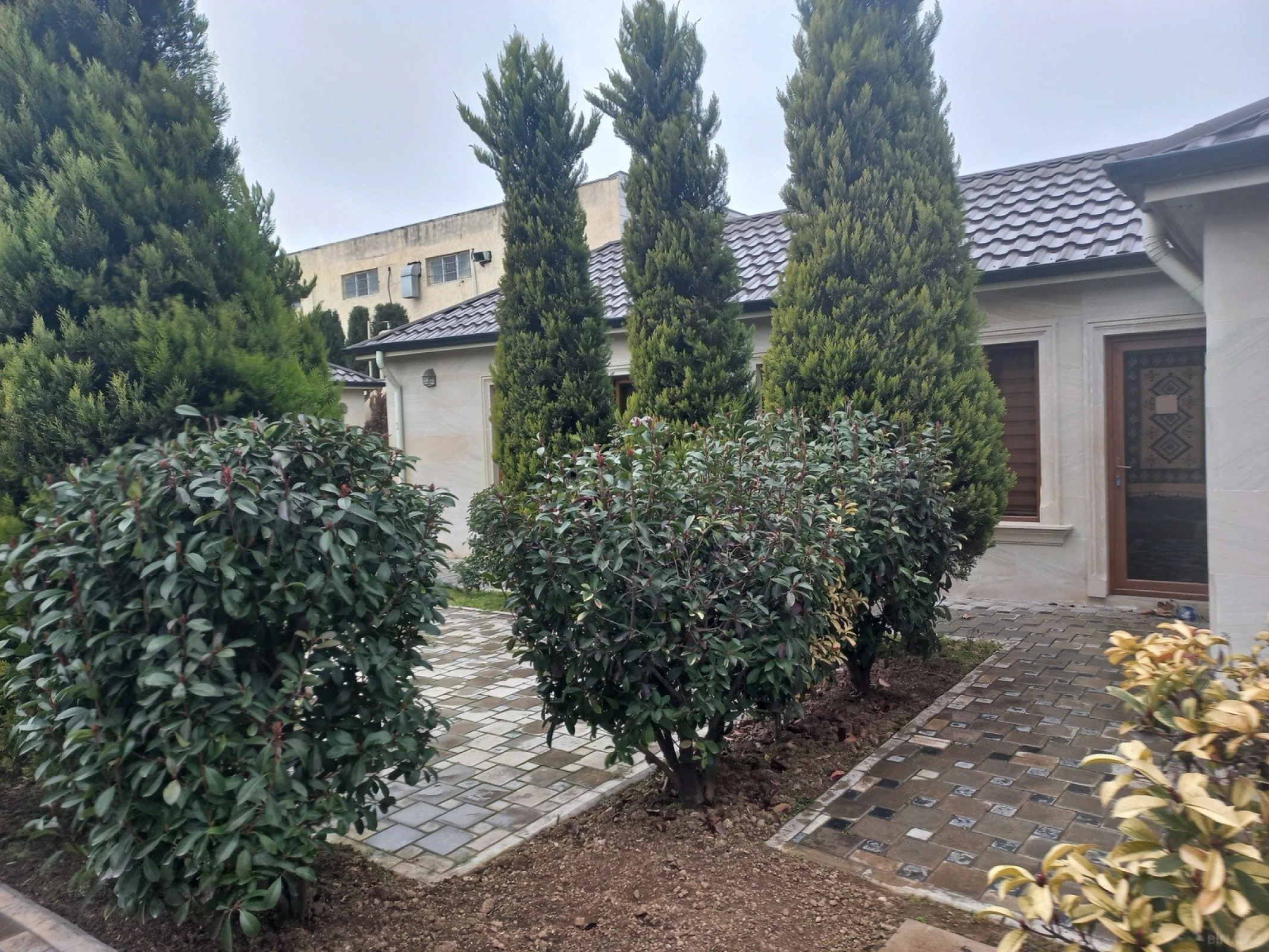 Kirayə verilir obyekt 1000 m²