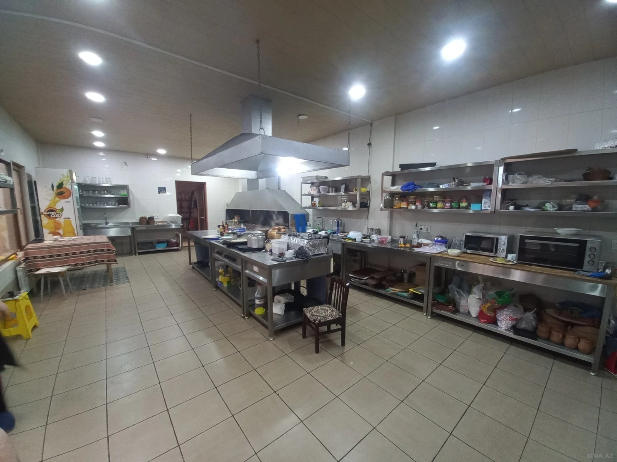 Kirayə verilir obyekt 1000 m²