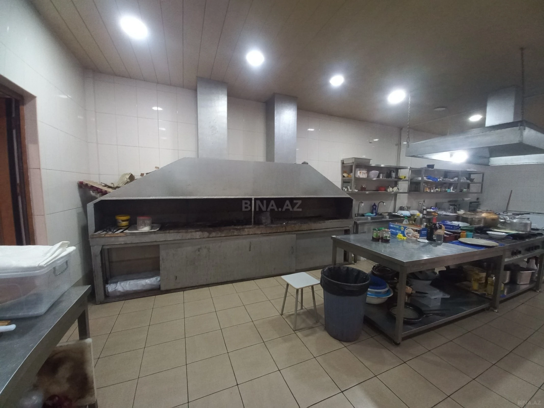 Kirayə verilir obyekt 1000 m²