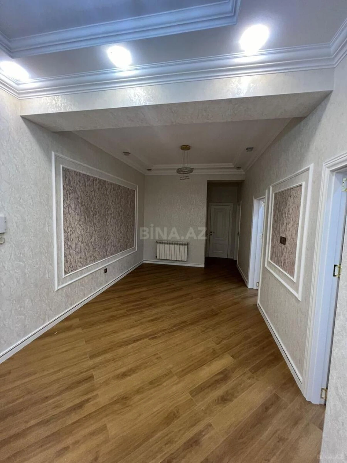 Satılır 3 otaqlı mənzil 150 m²
