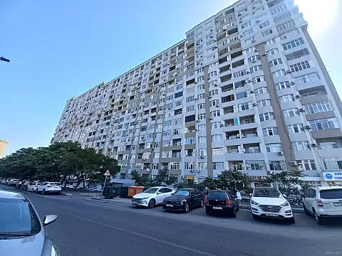 Satılır 3 otaqlı mənzil 150 m² — Bakı, 8-ci kilometr 3 otaq 150.00 m²