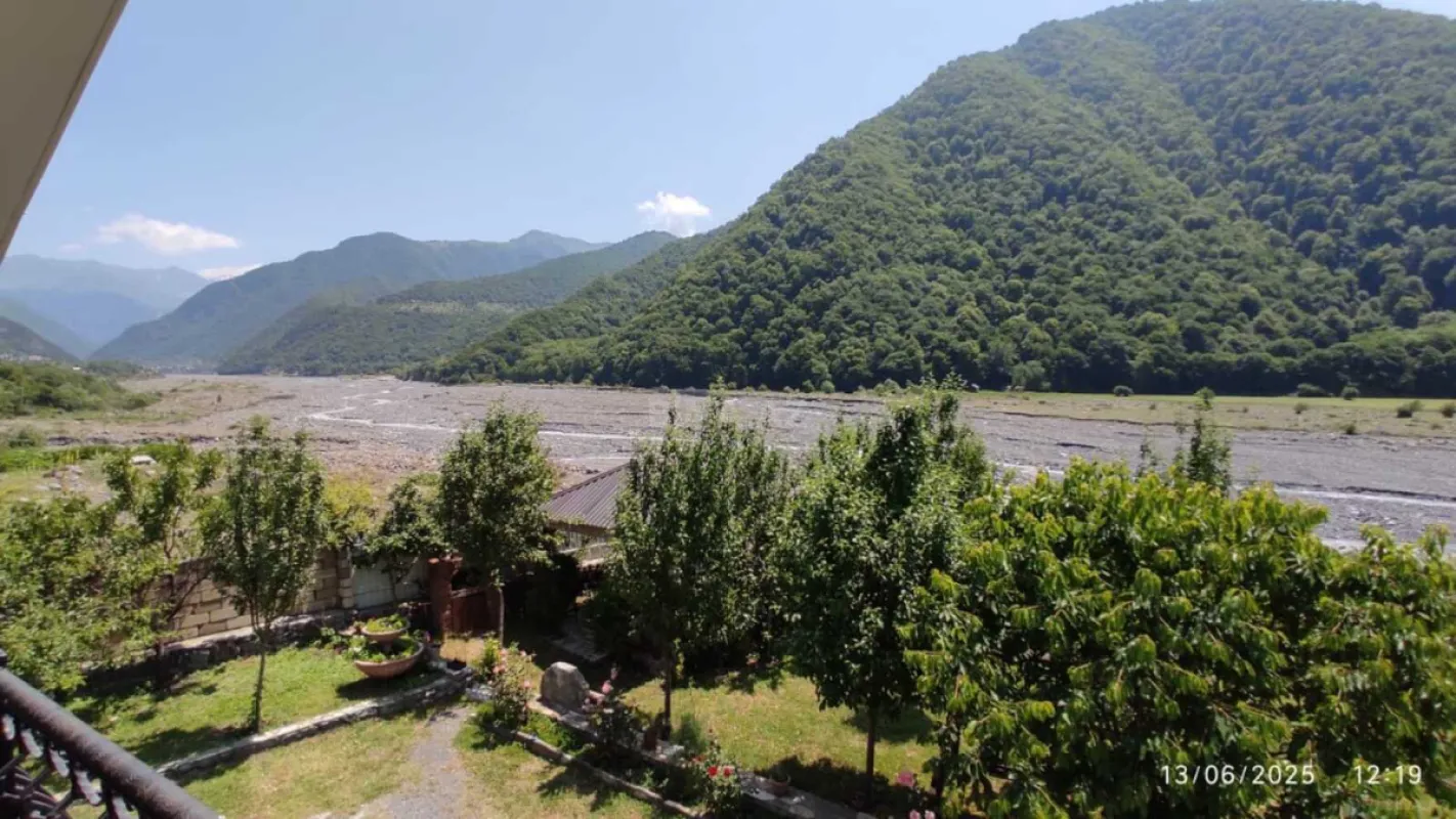 Kirayə verilir 5 otaqlı həyət evi 100 m²