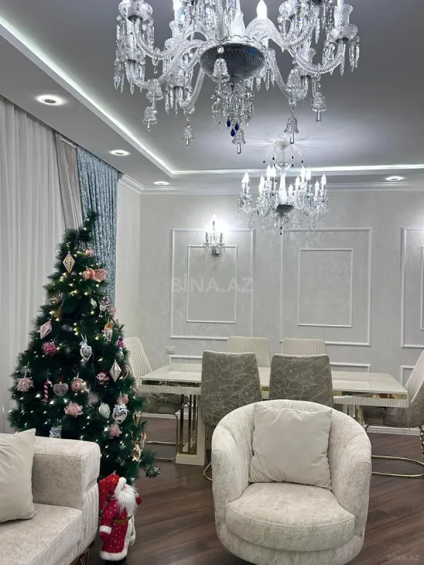 Satılır 3 otaqlı mənzil 148 m²