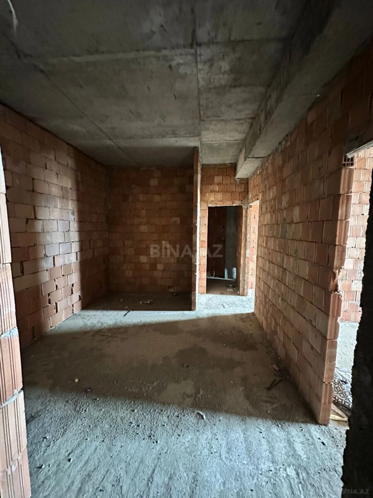 Satılır 1 otaqlı mənzil 53 m²