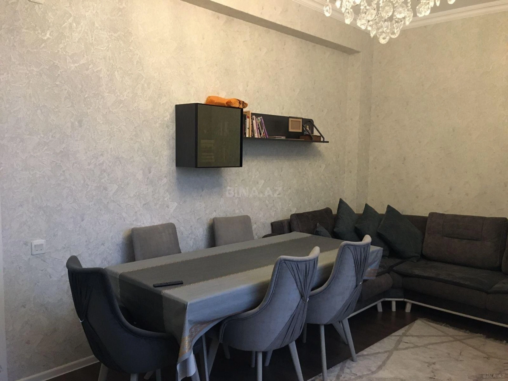 Satılır 2 otaqlı mənzil 65 m²