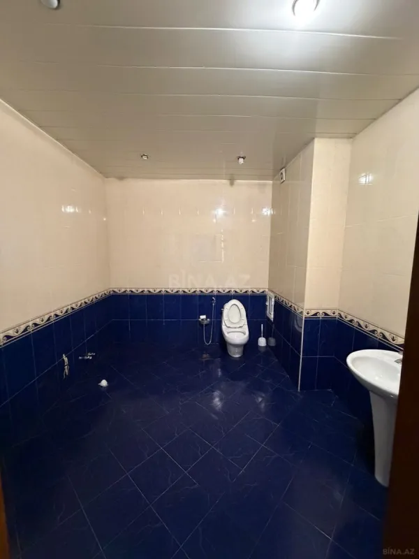 Satılır 3 otaqlı mənzil 176 m²