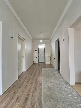 Satılır 6 otaqlı həyət evi 220 m²