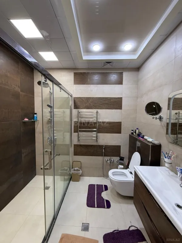 Satılır 3 otaqlı mənzil 141 m²