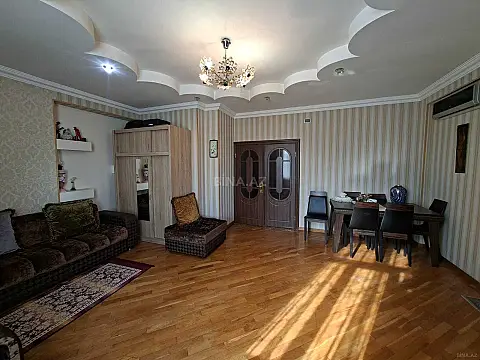 Satılır 2 otaqlı mənzil 60 m²