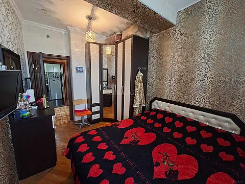 Satılır 2 otaqlı mənzil 60 m²