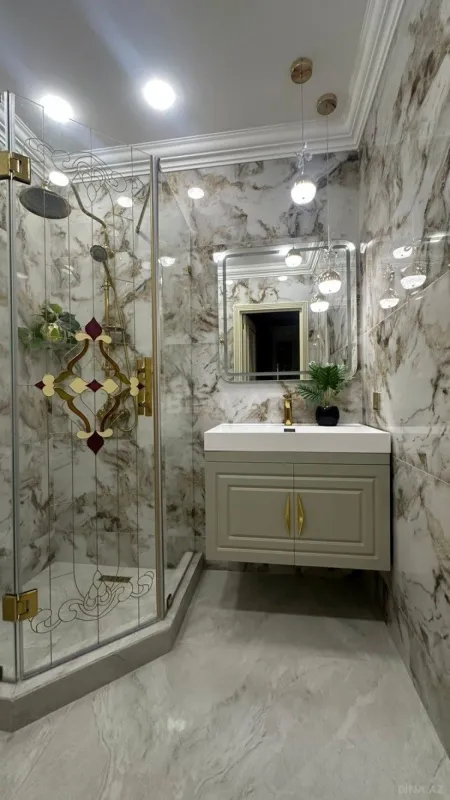 Satılır 3 otaqlı mənzil 130 m²