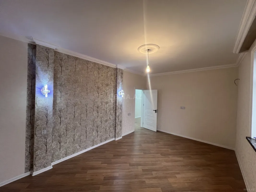 Satılır 6 otaqlı həyət evi 220 m²