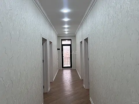 Satılır 6 otaqlı həyət evi 220 m²